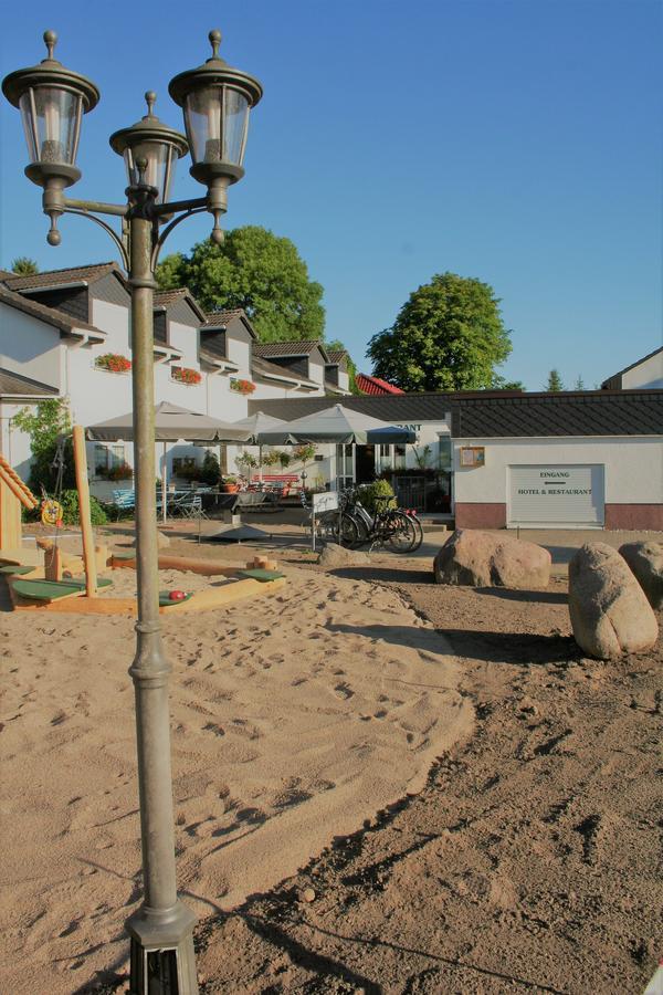 Das Fritz Hotel Schwerin Schoene Lage Im Gruenen Mit Regionaler Kueche Kostenfreien Parkplaetzen Und E Ladestation Exterior foto